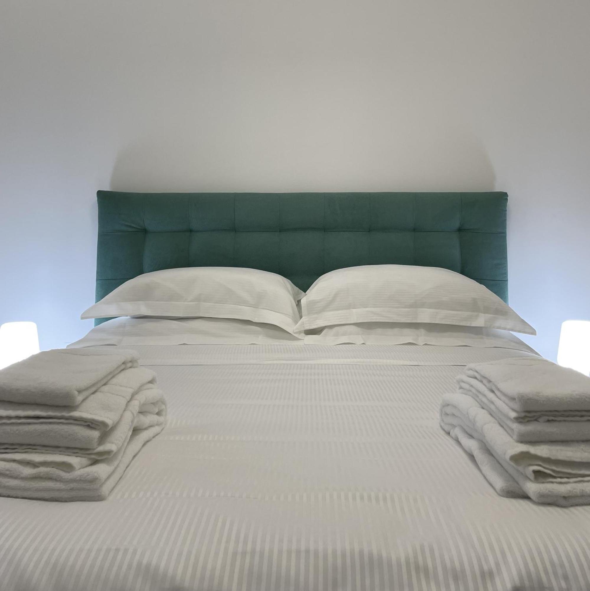 Mila By The Blue Twins Apartments Milano ภายนอก รูปภาพ